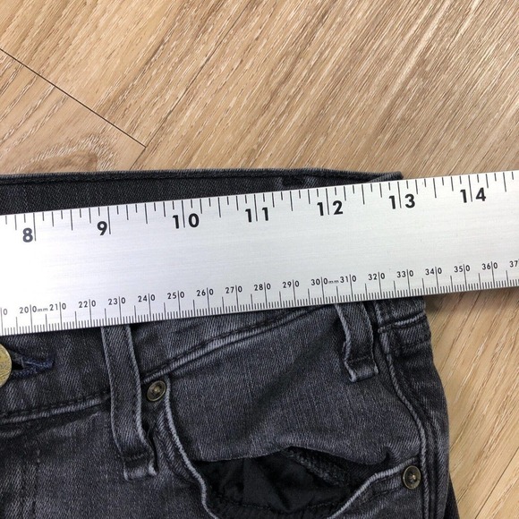 McGuire Denim Newton Skinny Jean Dark Wash Size 26 Distressed Torn Knee USA - Picture 6 of 9